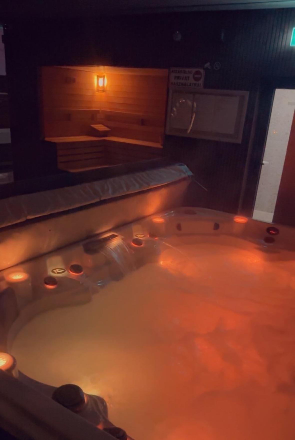 Koris Pool Apartments ブダペスト エクステリア 写真